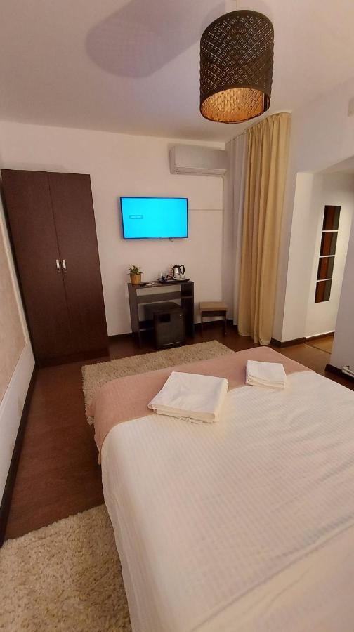 Ambiennt Hotel Bucureşti Ngoại thất bức ảnh